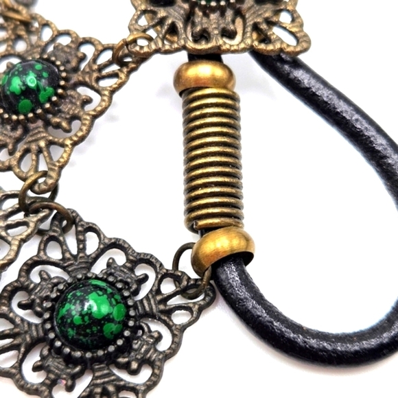 VINTAGE Brass Tone Beaded Dangle Green Stones Hair Barrette Clip Slide Boho - Picture 6 of 6